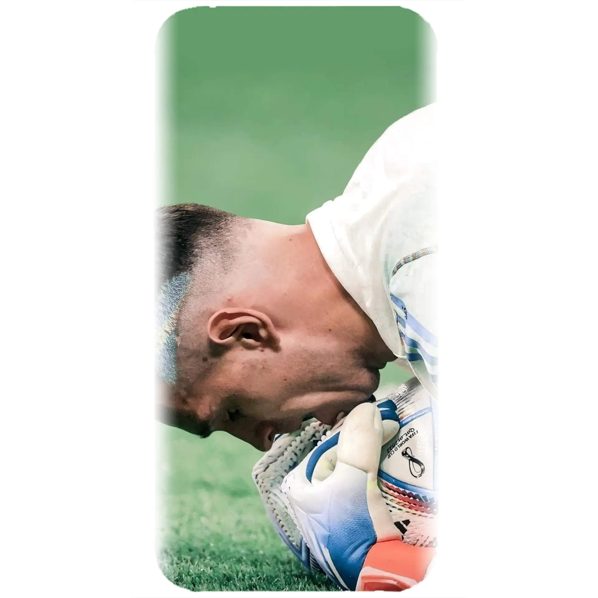 Husa personalizata cu Emiliano Martinez